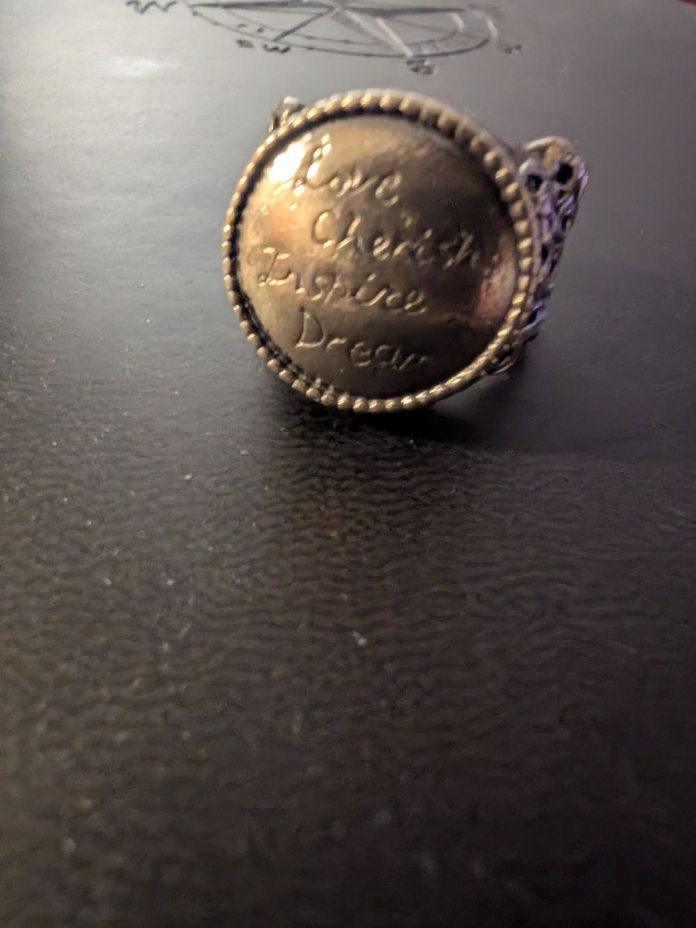 Inspirational Engraved Statement Ring - Sterling Silver - Retired Silpada Sz 6